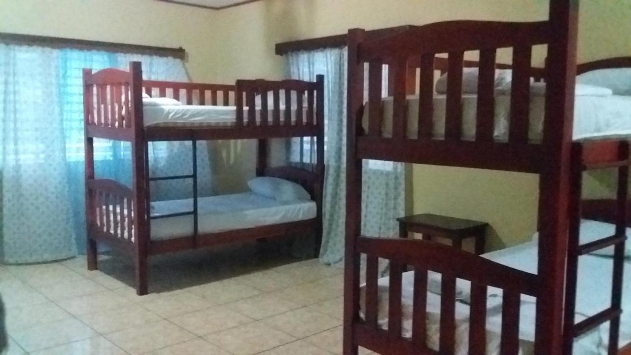 Hotel Casa Marina Ла-Сейба Экстерьер фото